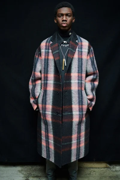 Look 25